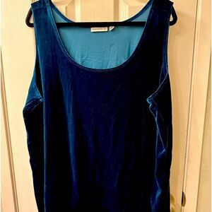 Women’s 3X Susan Graver Essentials holiday green velveteen shell. Never worn.